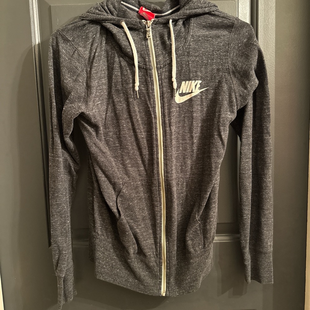 Nike woman’s lightweight zip up hoodie
